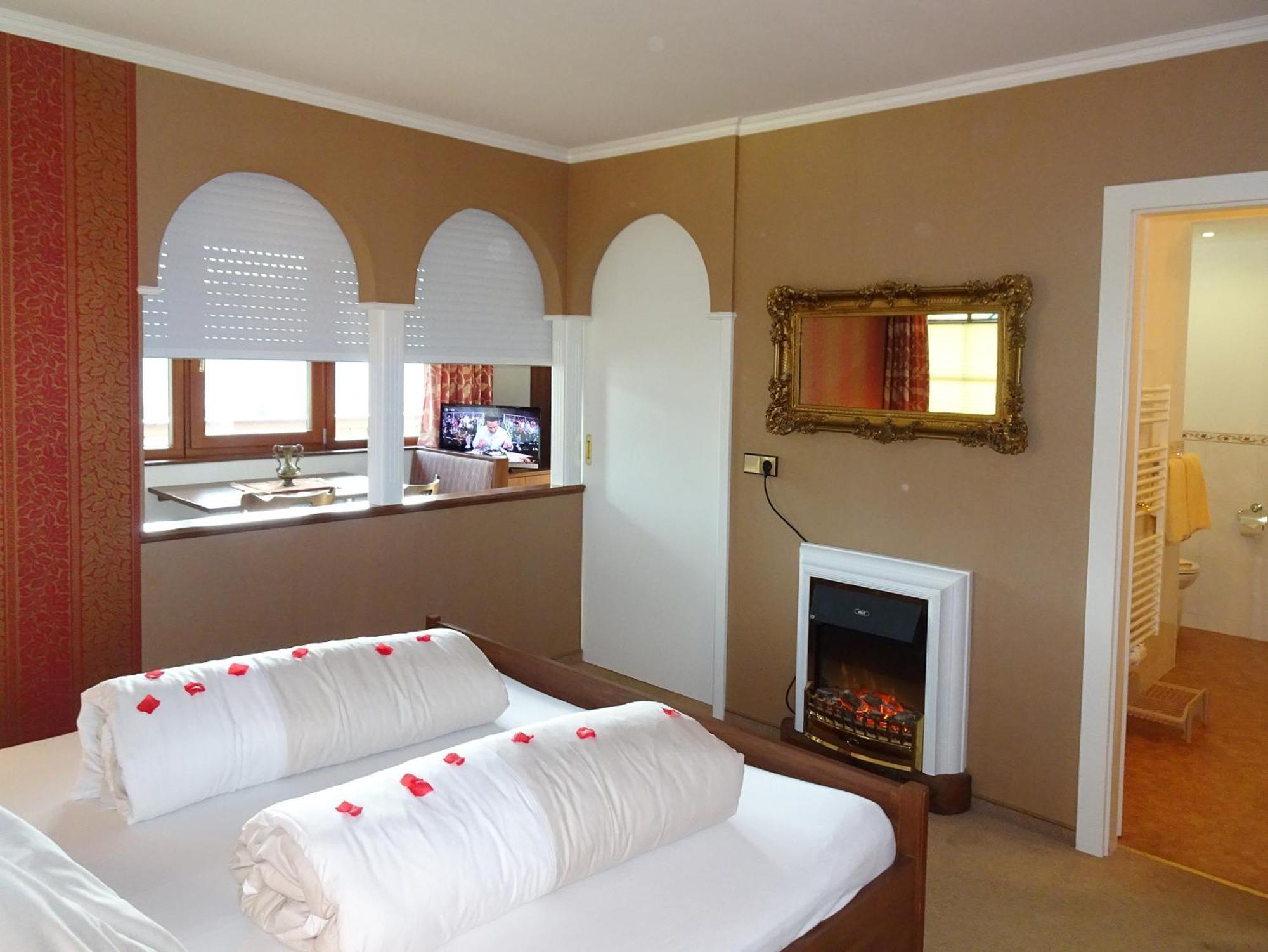 Staudacher Hof-Das Romantische Haus Millstatt Chambre photo