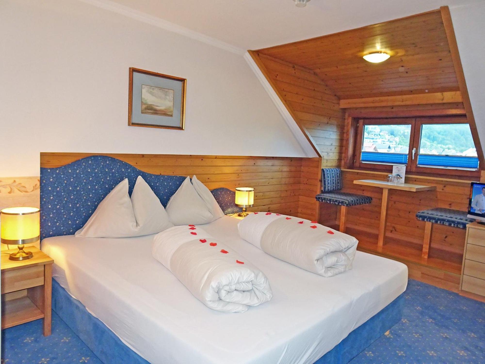 Staudacher Hof-Das Romantische Haus Millstatt Chambre photo